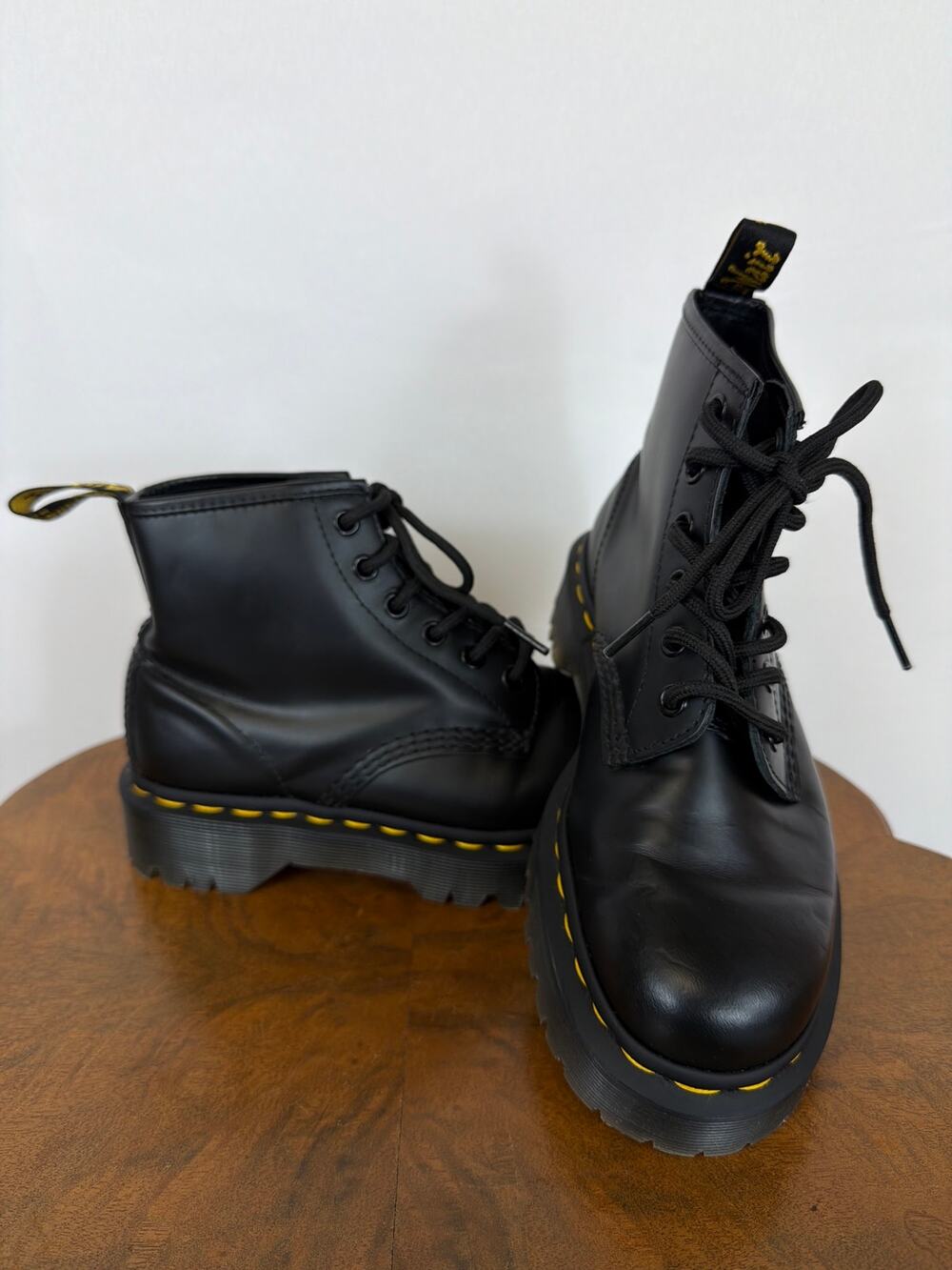Dr Martens Black AirWair Lace Up Boots Mens 5 Womens 6